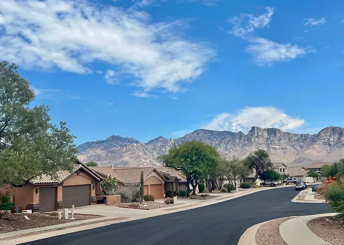 Heated Pool & Spa: Catalina Mtn-view Home! Holiday home *